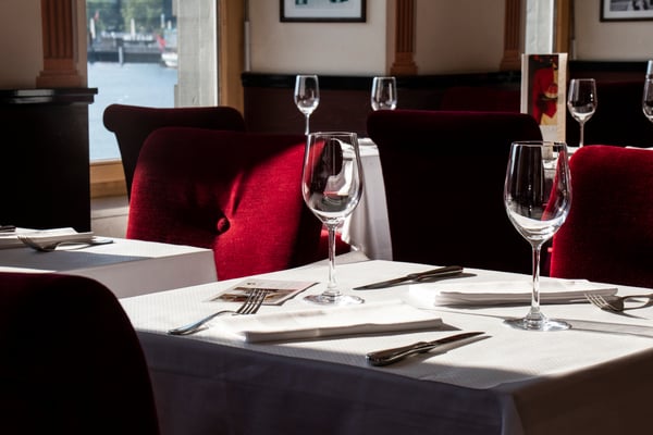 Restaurant Cafe de Ville - Kunde von Textilwerke AG TWB